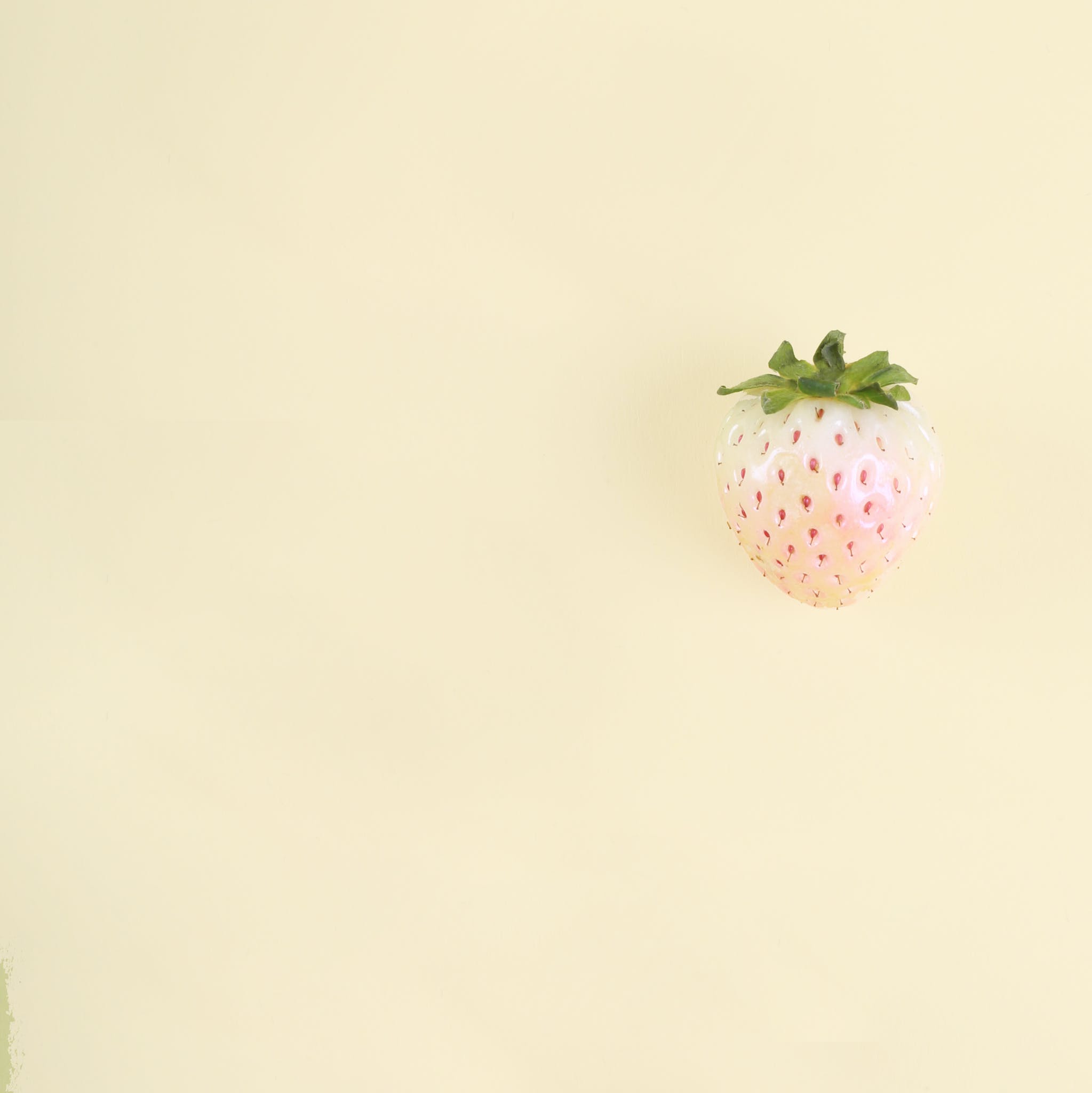 Ultimate Guide to Carbs in Pineberries vs Strawberries